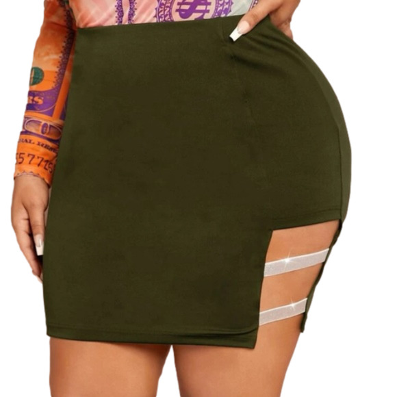 SHEIN Dresses & Skirts - ☘️5 for $30☘️ Shein Plus Size Army Green High Waist 2X Skirt NWT